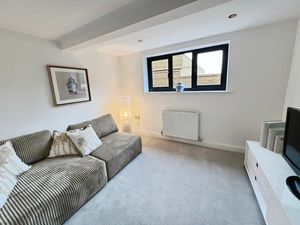 Bedroom- click for photo gallery